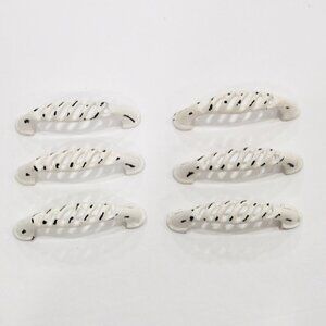 New set of 6 white pull / knob, have many